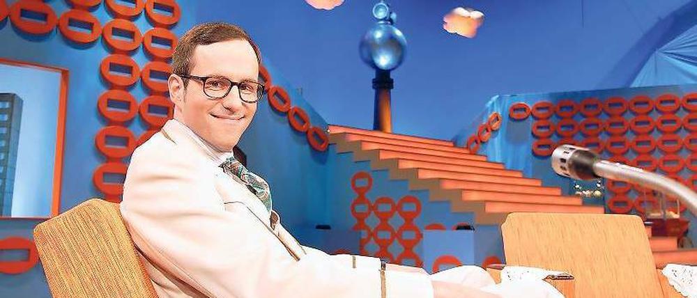„The sexiest Witznummer alive“. In seinem Clownskostüm erkennt Kurt Krömer jeder, ob er Bart trägt oder nicht. Foto: ARD