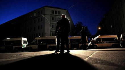 Dunkel der Walpurgisnacht. Der 1. Mai in Berlin