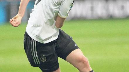 Der Ball ist