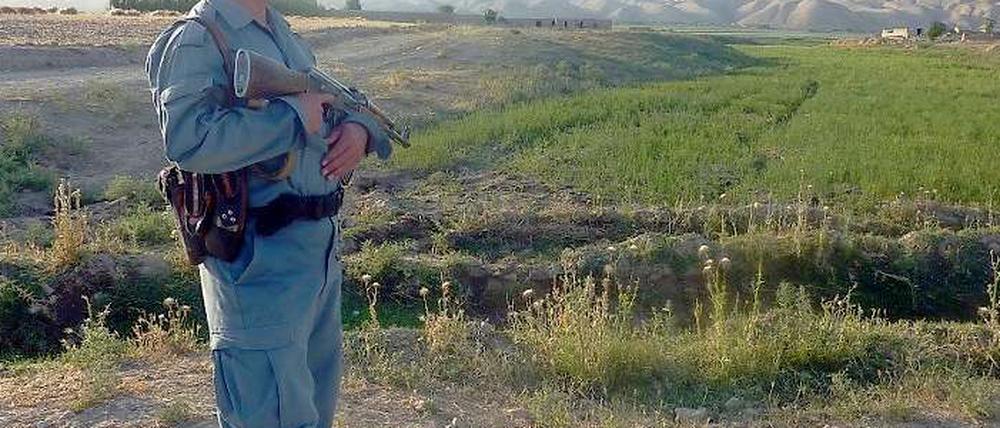 In der Provinz Baghlan in Afghanistan geriet am Donnerstag ein deutsches Panzerfahrzeug unter Beschuss. Ein Bundeswehr-Soldat starb.