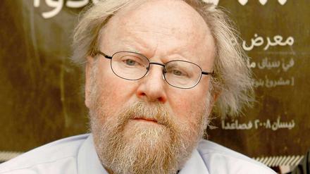 Bundestagsvizepräsidenten Wolfgang Thierse (SPD) unterstützt den Verein Aktion Sühnezeichen Friedensdienste (ASF).