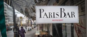 Legendärer Berlinale Hotspot. In der Paris Bar in der Kantststraße kann es aber schnell zu eng werden.