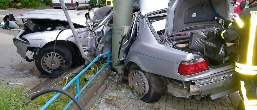 Mehr Unfälle - aber immer weniger Tote. 2010 war verkehrsstatistisch ein Jahr der Superlative.