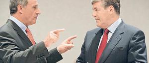 Große Gesten, kleine Wirkung. Der Aufsichtsratsvorsitzende der Deutschen Bank, Clemens Börsig (links), agiert glücklos. Offenbar macht ihn Vorstandschef Josef Ackermann zumindest mitverantwortlich dafür, dass der ehemalige Bundesbankpräsident Axel Weber nicht zur Deutschen Bank kam. Foto: dpa