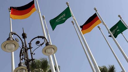 Welche Strategie verfolgt die Bundesregierung, wenn sie Panzer nach Saudi-Arabien liefert?