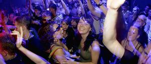 Den Clubs droht eine deftige Steuernachzahlung.