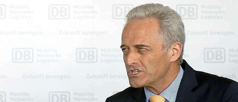 Bundesverkehrsminister Peter Ramsauer bezeichnete die Anschläge als "verbrecherische, terroristische Ansätze einer neuen Dimension".