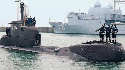 Weggetaucht. Die Marine verabschiedet sich aus Eckernförde. Foto: dapd