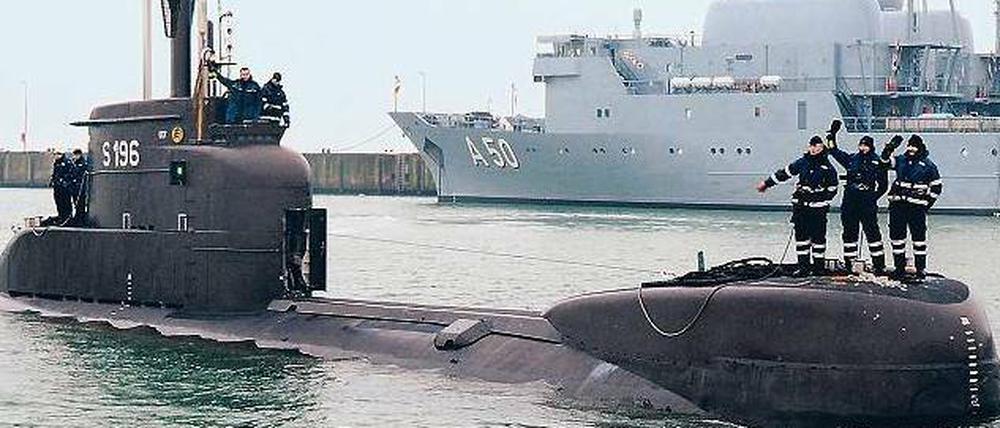 Weggetaucht. Die Marine verabschiedet sich aus Eckernförde. Foto: dapd