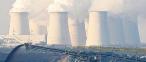 Gefahr für das Klima. Kohle deckt derzeit die Hälfte des globalen Energiebedarfs und prägt ganze Landstriche wie hier im südbrandenburgischen Jänschwalde. Foto: dpa
