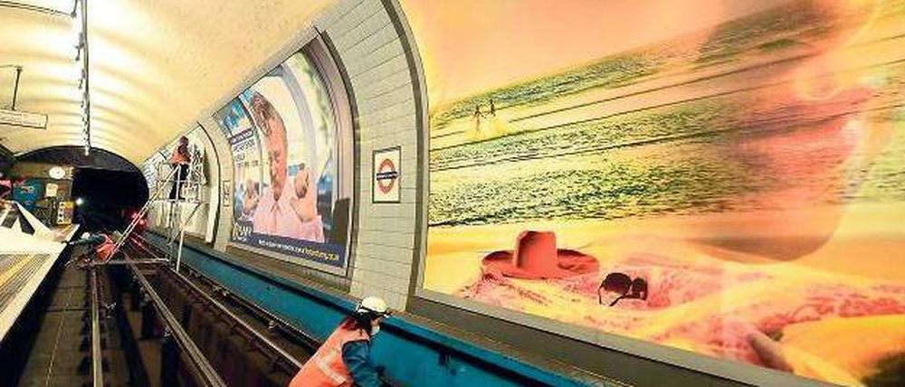 Technisch unzulänglich, dafür blitzblank. Die Londoner U-Bahn wird dem Ansturm kaum gewachsen sein. 