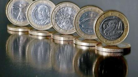 Die Finanzminister der 17 Euro-Länder haben am Dienstagabend bei ihrem Treffen in Brüssel die neue Satzung des Krisenfonds absegnet.