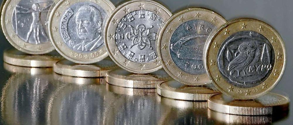 Die Finanzminister der 17 Euro-Länder haben am Dienstagabend bei ihrem Treffen in Brüssel die neue Satzung des Krisenfonds absegnet.