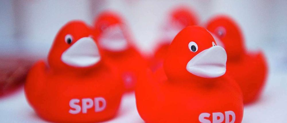 Die SPD-Troika hatte auf dem Parteikonvent alle ihre Entchen beisammen. Die Basis stützt den Kurs der Spitze in den Verhandlungen mit der Koalition über den Fiskalpakt.