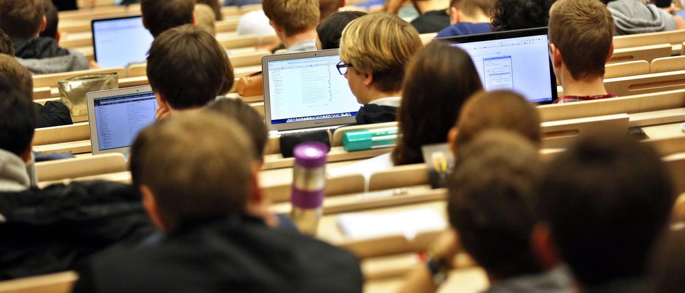 Sie sollten es eigentlich wissen: Studenten der Wirtschaftswissenschaften in Leipzig.
