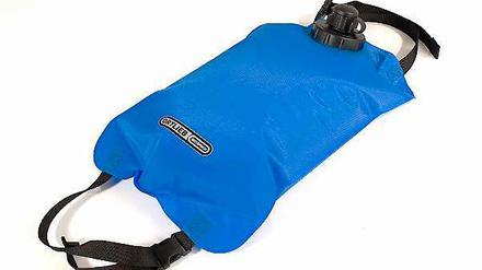 Den Wassersack von Ortlieb gibt es in verschiedenen Farben und Größen.