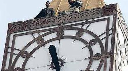 Zeitenwende? Salafisten demonstrieren in Tunis für die Einbeziehung der Scharia in die Verfassung. Foto: Reuters