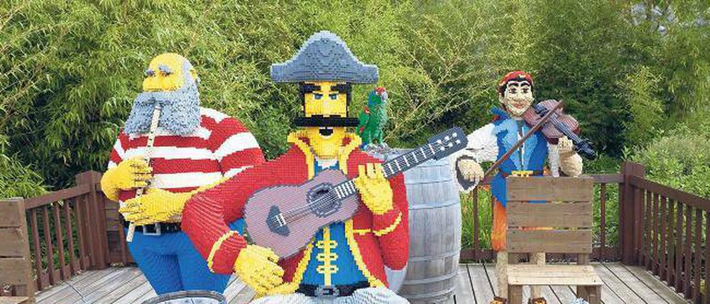 Die Piraten sind überall. Im Legoland gibt es für sie allerdings nichts zu holen. Gewinner sind hier vor allem Kinder.