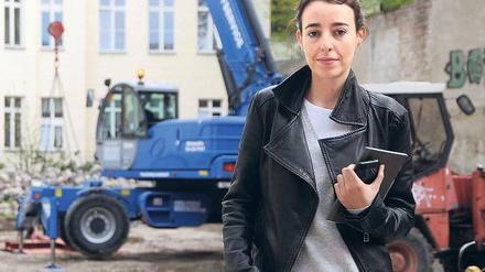 Station Pfefferberg. Maria Nicanor (32) leitet das Kuratorenteam des BMW Guggenheim Lab. Die Spanierin hat Kunstgeschichte studiert und arbeitet seit 2005 für das Guggenheim-Museum New York.