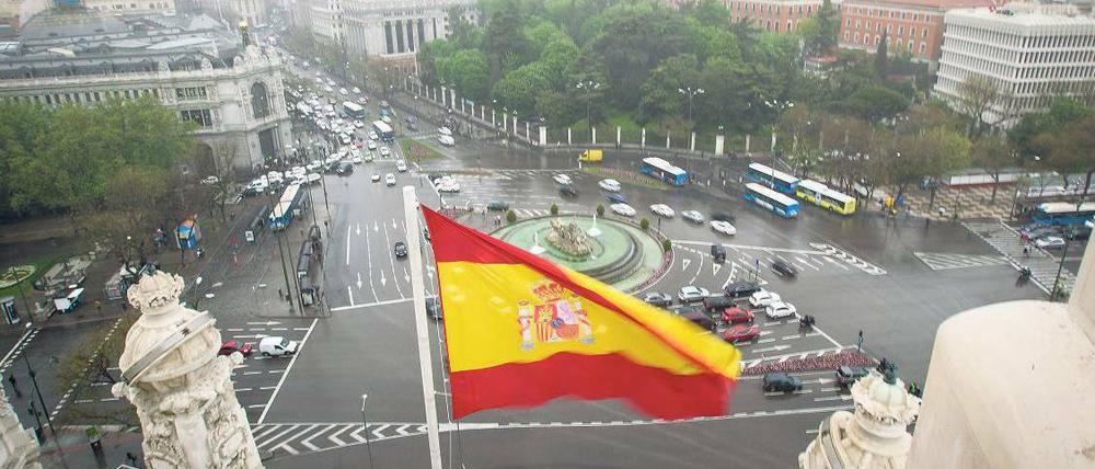 Sorgen um Spanien: Die viertgrößte Volkswirtschaft in der Euro-Zone kämpft ums wirtschaftliche Überleben und zieht auch andere Euro-Länder wie Italien herunter. Foto: dapd