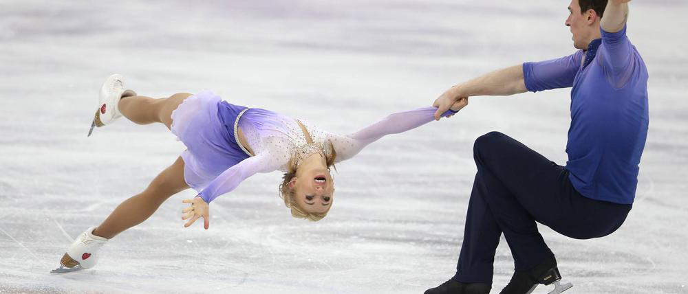 Aljona Savchenko und Bruno Massot bei ihrer Goldkür im Paarlauf 2018 in Pyeongchang.