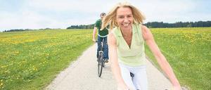 Neuer Schwung. Frauen um die 50 leiden oft unter Symptomen der Wechseljahre wie einem gestörten Temperaturempfinden. Hormongaben können helfen und die Lebensqualität steigern. Doch aus Angst vor Krebs nahmen viele Frauen die Medikamente nicht. 