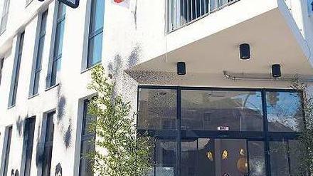 Schickes Design. Das neue Bio-Hotel im Szenekiez in Friedrichshain. Foto: dapd