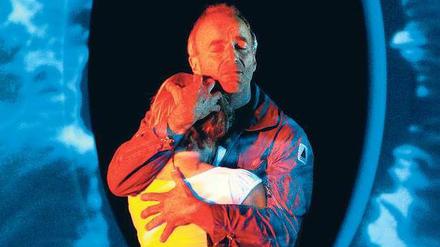 Albtraumpaar: Marie Arnet und Dietrich Henschel. Foto: Bregenzer Festspiele/K. Forster/dpa