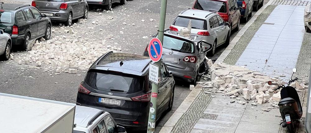 Die Wand kippte auf die Straße