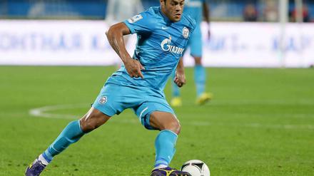 Erst rollte der Rubel, jetzt der Ball. 60-Millionen-Euro-Neueinkauf Hulk soll St. Petersburg auf den Zenit des Erfolges führen.