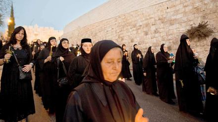Jesus mochte die Frauen - und sie mögen in. Betende in Jerusalem.