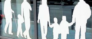 Unvereinbar? Die Mehrheit der Arbeitnehmer ist unzufrieden, was die Vereinbarkeit von Familie und Firma angeht. Dabei gibt es viele Modelle, die es den Beschäftigten erleichtern. Wo Fachkräftemangel herrscht, sind diese auf einmal möglich. Foto: dpa