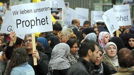 Demonstrationen gegen den Mohammed-Schmähfilm. Viele Muslime fühlen sich durch ihn beleidigt.