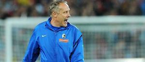 Freiburgs Trainer Christian Streich hatte nach dem 1:2 gegen Werder Bremen noch Wut auf den Schiedsrichter.