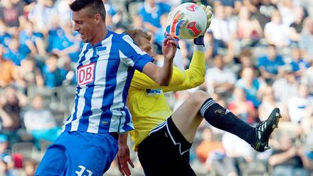 Glücklich in Berlin. Sandro Wagner hat in fünf Pflichtspielen bereits drei Treffer für Hertha BSC erzielt. Am Samstag trifft der Stürmer mit den Berlinern auf seinen alten Klub, den 1. FC Kaiserslautern. 