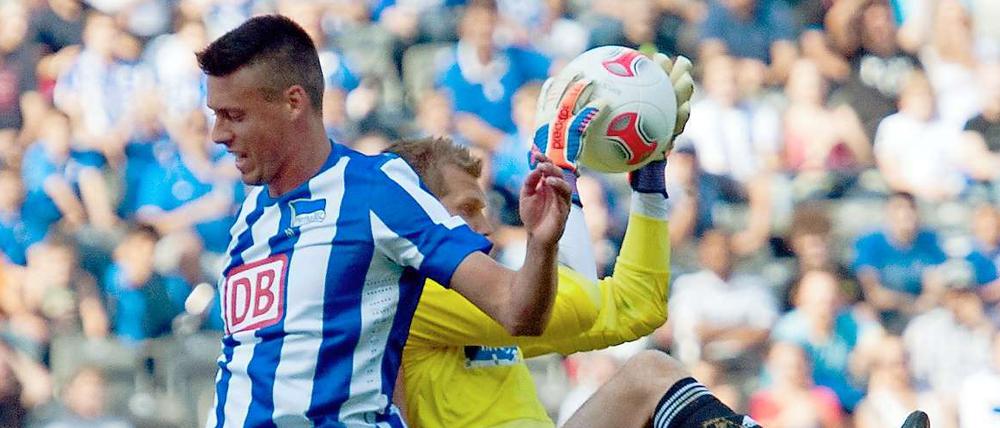 Glücklich in Berlin. Sandro Wagner hat in fünf Pflichtspielen bereits drei Treffer für Hertha BSC erzielt. Am Samstag trifft der Stürmer mit den Berlinern auf seinen alten Klub, den 1. FC Kaiserslautern. 