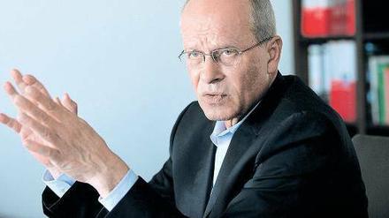 Skeptiker. Berthold Huber befürchtet Auswirkungen der Krise in Südeuropa auf die deutsche Konjunktur und fordert ein Wachstumsprogramm. 
