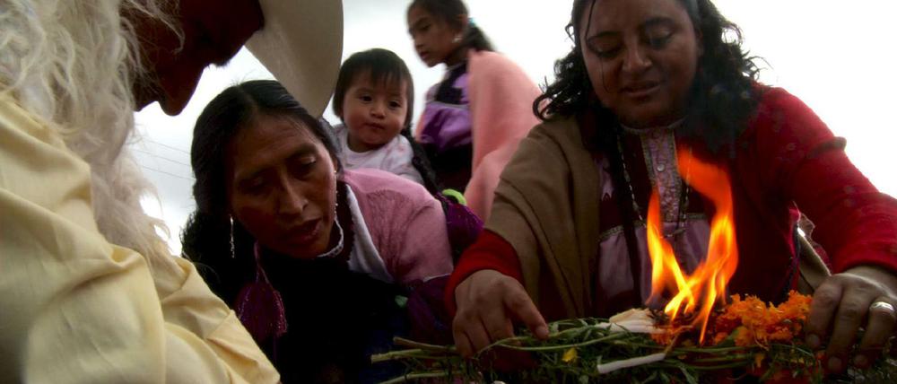 Die Bräuche der Mayas werden noch heute in Mexiko und Guatemala gepflegt.