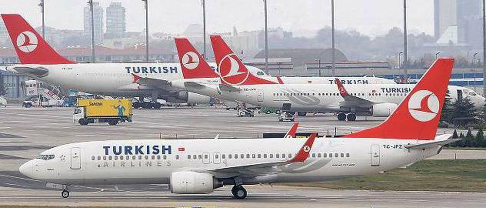 Ausgangspunkt. Gut 1000 Flüge gehen täglich von Istanbul in alle Welt. Und es werden immer mehr. 2023, zum 100. Geburtstag der türkischen Republik, soll der neue Flughafen in Betrieb gehen. Dann sind 2000 Flüge am Tag möglich.