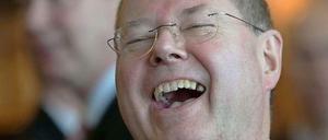 Er habe „selbst zu erkennen gegeben, dass im Umgang mit Interviews vorsichtiger zu hantieren ist, um nicht in entsprechende Fallen zu geraten“, berichtet Steinmeier über Steinbrück (Bild).