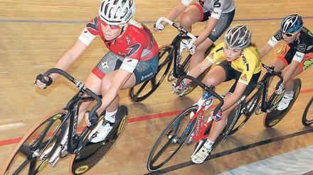 Bahn frei. Charlotte Becker (v.) gewann im vorigen Jahr den „Ladies Cup“. Foto: Ottke