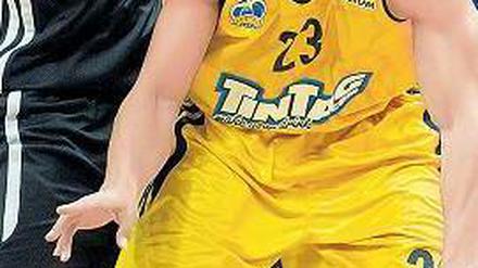 Es geht doch. Gegen Bamberg hat Alba mit DaShaun Wood schon gezeigt, wie man in der Euroleague gewinnt. Foto: dpa