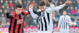 Endlich energisch. Alfredo Morales (links) war bei Hertha lange Zeit ein Mitläufer, jetzt will er seine unverhoffte Chance nutzen.