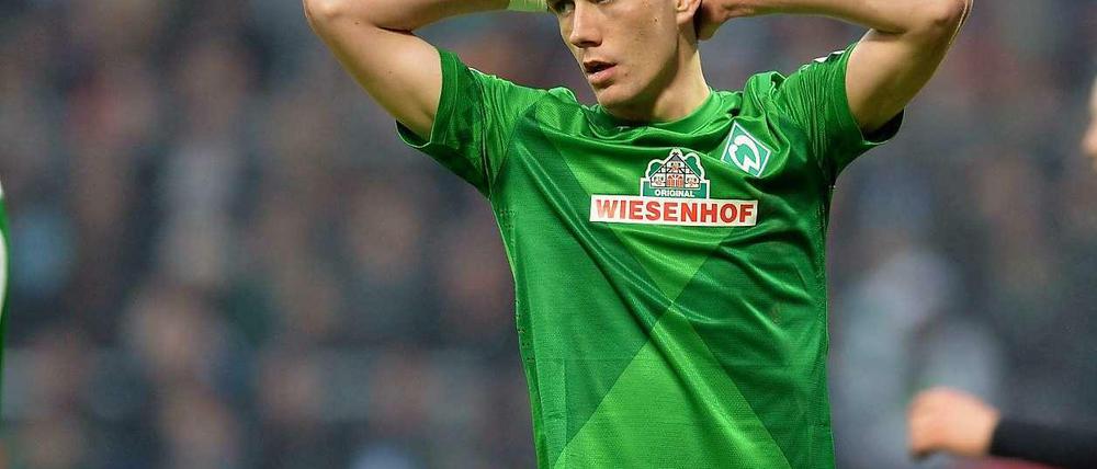 Da halfen auch die beiden Treffer von Werder-Torjäger Nils Petersen nicht. Bremen unterlag zu Hause gegen Freiburg mit 2:3. 