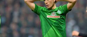 Da halfen auch die beiden Treffer von Werder-Torjäger Nils Petersen nicht. Bremen unterlag zu Hause gegen Freiburg mit 2:3. 
