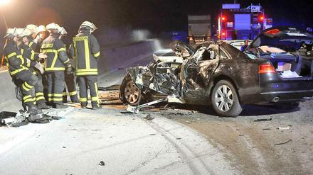 Schwer beschädigt: der Wagen des Europapolitikers Alexander Alvaro.