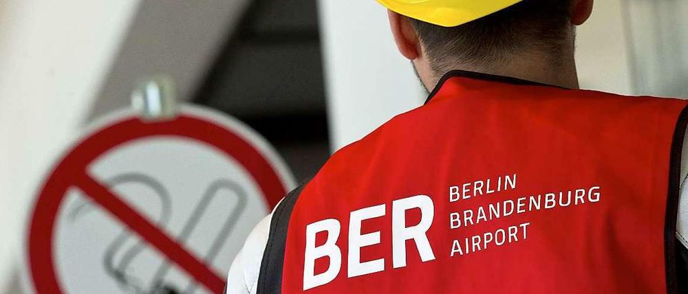 Tausende Mängel soll es am BER geben - genug zu tun für die Bauarbeiter.