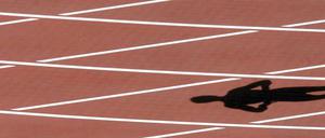 Der eigene Schatten läuft mit.