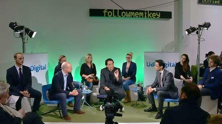 Sind Start-ups Deutschlands neues Wirtschaftswunder? Diese Frage diskutierten Philipp Rösler und Philipp Herrmann, CEO und Gründer von etventure Seed Investments, beim UdL Digital Talk in Berlin.