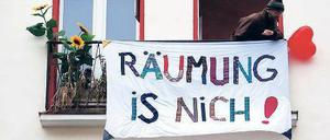 Solidarität in Kreuzberg. Der Protest konnte die Räumung einer Wohnung in der Lausitzer Straße nicht verhindern.